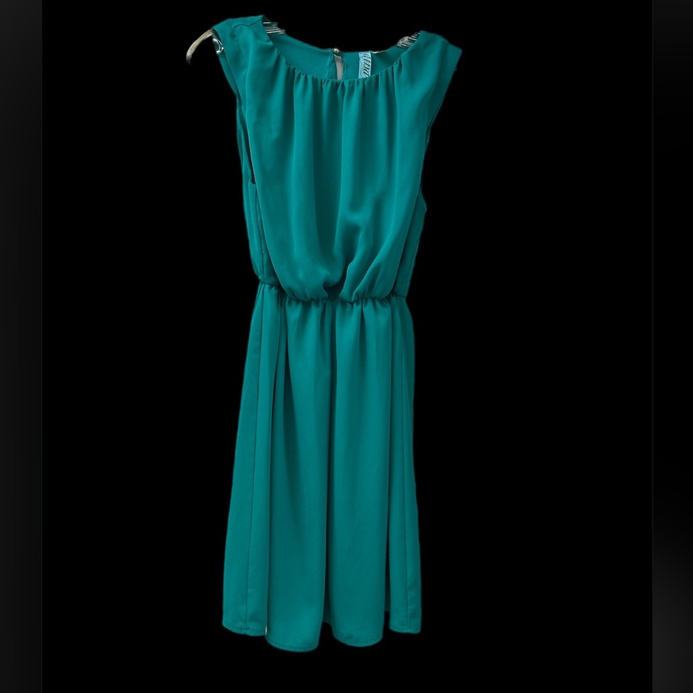 Aina Be Green Sleeveless Dress